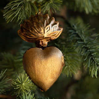 Vintage-Style Christmas Tree Decorations