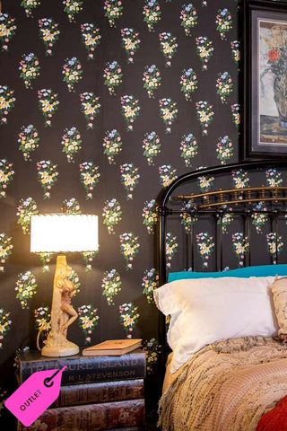 Lifestyle image of the JoJo & Trixie Floral New York Black Wallpaper