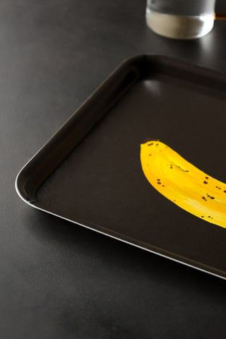Detail image of the Top Banana Tray.