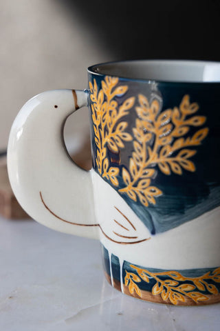 Detail image of the Beautiful Blue & White Bird Mug