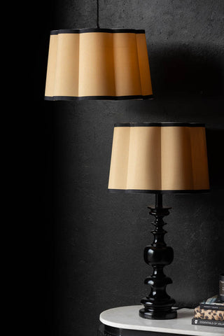 Image of the colour for the Parchment & Black Scalloped Lampshade