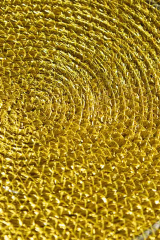 Close-up image of the Gold Foiled Effect Placemat