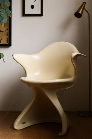 Lifestyle image of the HKliving Latte Dining Chair
