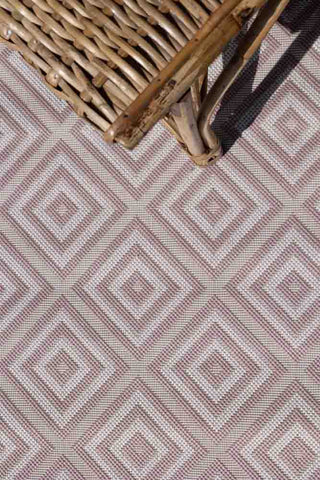 Close-up image of the Pink Diamond Indoor/Outdoor Garden Rug - 3 Sizes Available