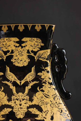 Image of the handle on the Black & Gold Chinoiserie Porcelain Vase