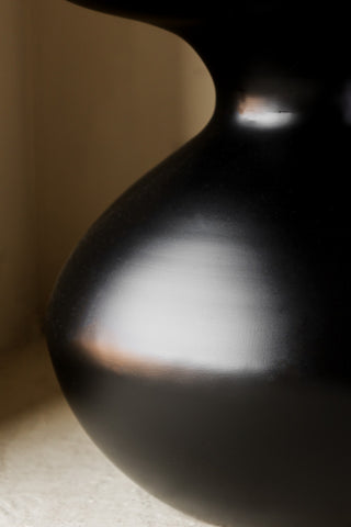 Close-up image of the Bowl-Shaped Base Black Side Table