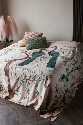 Image of the Cedomin Quilt Tapestry Throw In Pink