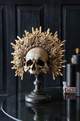 Image of the King Skull Ornament on a table