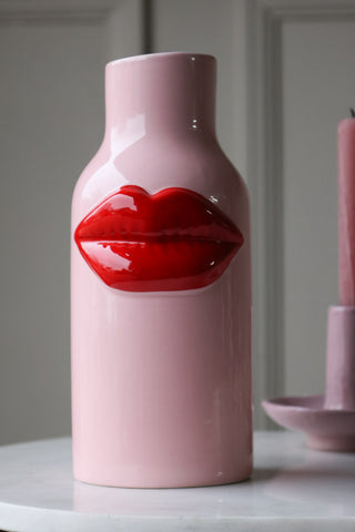 Image of the Pink Ceramic Vase With Luscious Red Lips