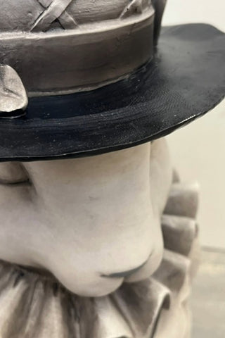  Close up image of the Alice In Wonderland 'Rabbit' Bust Plant Holder