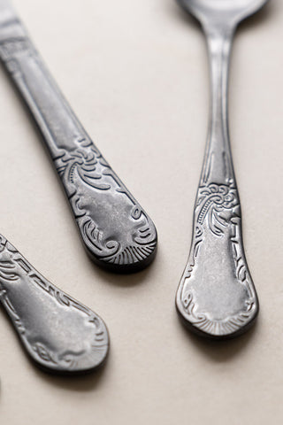 Detail image of the 24-Piece Dark Silver Cutlery Set