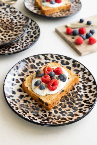 Image of the Set of 4 Natural Leopard Love Side Plates