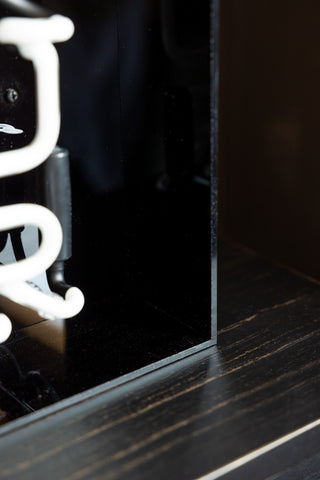 Detail image of the Amour Neon Light Box