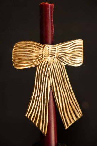 Image of the Antique Gold Bow Candle Pin