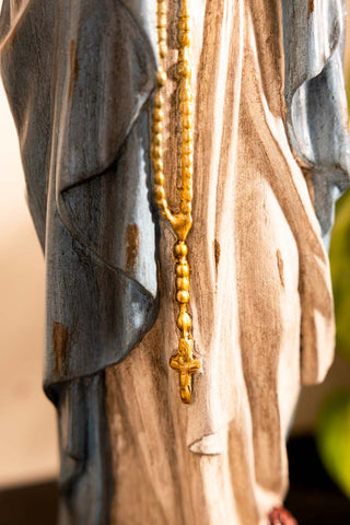 Close-up of the statue on the Antique-Style Santa Maria Table Lamp.