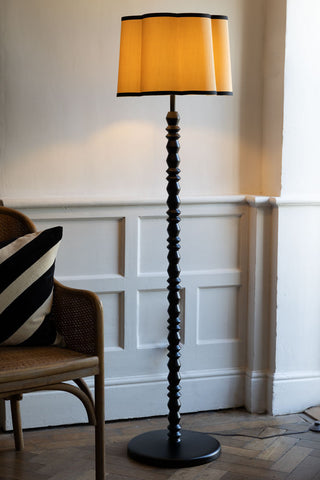 Image of the Black Spindle Floor Lamp With Scalloped Shade on