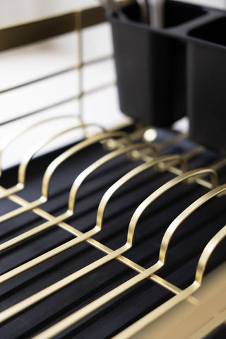 Image of the finish of the Black & Gold Drying Rack