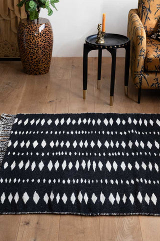 Image of the Black & Off-White Geometric Flatweave Rug - Available in 5 Sizes