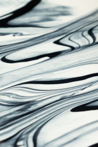 Close-up of the design of the Black & White Marbled Cake Stand.