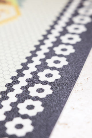 Image of the finish on the Bon Appetit Durable Floor Runner