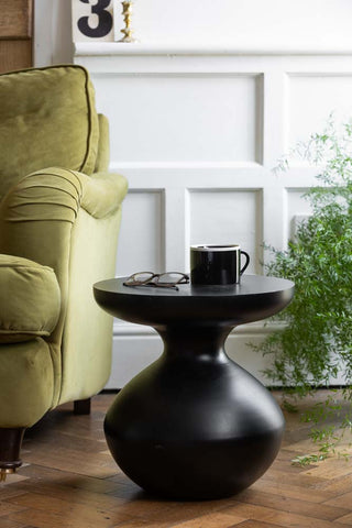 Image of the Bowl-Shaped Base Black Side Table in a lounge
