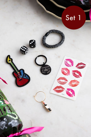 Set 1 of the Rock 'n' roll cracker inners