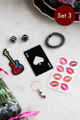 Set 3 of the Rock 'n' Roll cracker inners