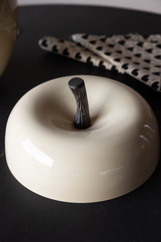 Detail image of the Large Cream Apple Ice Bucket