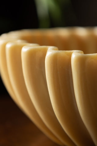 Detail image of the Cream Shell Shaped Bowl