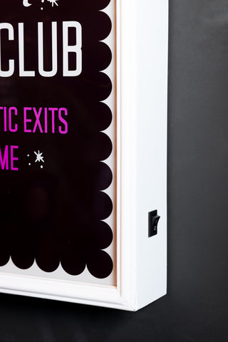 Image of the switch on the Fantasy Club Framed Light Box