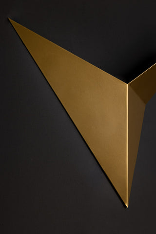 Detail image of the Gold Arrow Metal Wall Light.