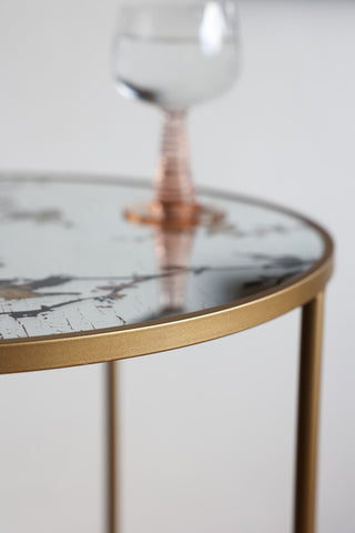 Detail image of the Gold Beautiful Birds Mirror Side Table. 