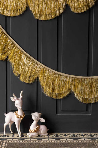 Detail image of the Gold Tinsel Scalloped Decorative Garland