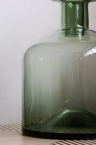 Image of the colour for the Green Glass Apothecary Bottle