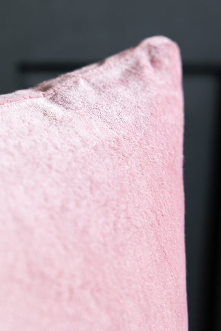 Detail image of the HKLIVING Dusky Pink Velvet Cushion