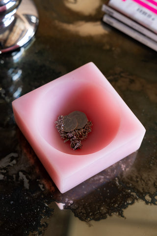The HKLIVING Pink Modernist Cube Ornament shown from above with jewellery and coins inside. 