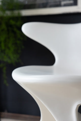 Image of the finish on the HKliving Cream Dining Chair