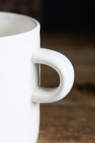 Image of the handle on the King Mug