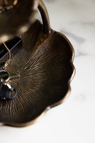 Detail image of the Lily Pad Display Double Dish. 