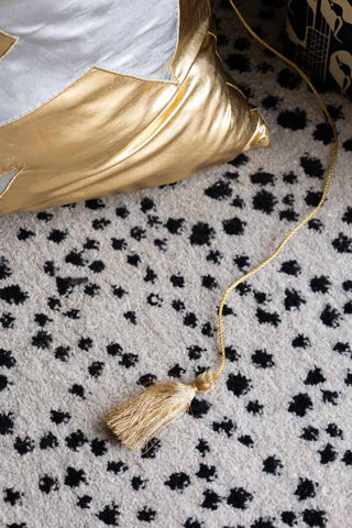 Image of the tassel on the Metallic Gold & Silver Star Christmas Sack