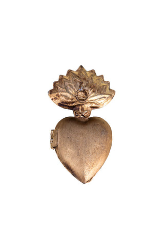 Cut-out image of the Milagro Heart Locket Christmas Tree Decoration