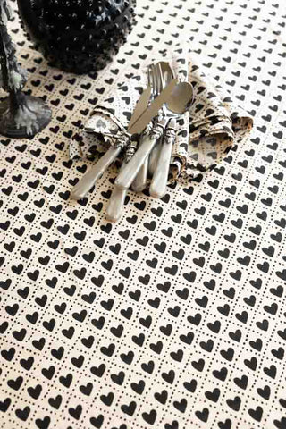 Image of the pattern on the Monochrome Heart Cotton Tablecloth