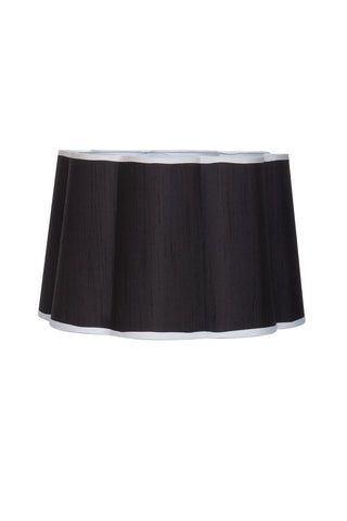 Image of the Monochrome Scalloped Lampshade on a white background