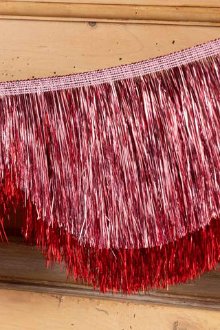 Detail image of the Pink Tinsel Scalloped Decorative Garland
