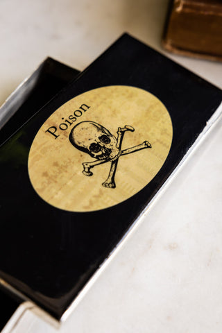 Detail image of the Poison Trinket Storage Tin