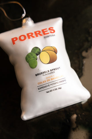 Close-up image of the Porres Crisps Glass Christmas Tree Decoration