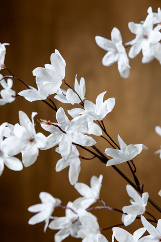 Close-up image of the Pretty Faux Flower Spray in White