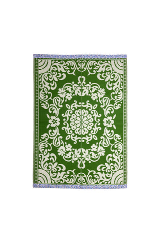 Image of the Recycled Plastic Garden Rug In Green on a white background