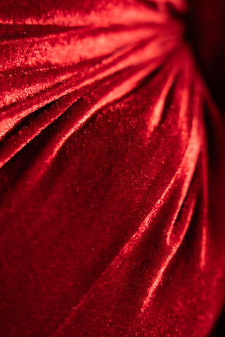 Close-up of the Red Velvet Oversized Bow Decoration.