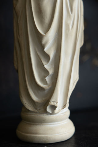 Image of the material for the Santa Maria Statue Ornament